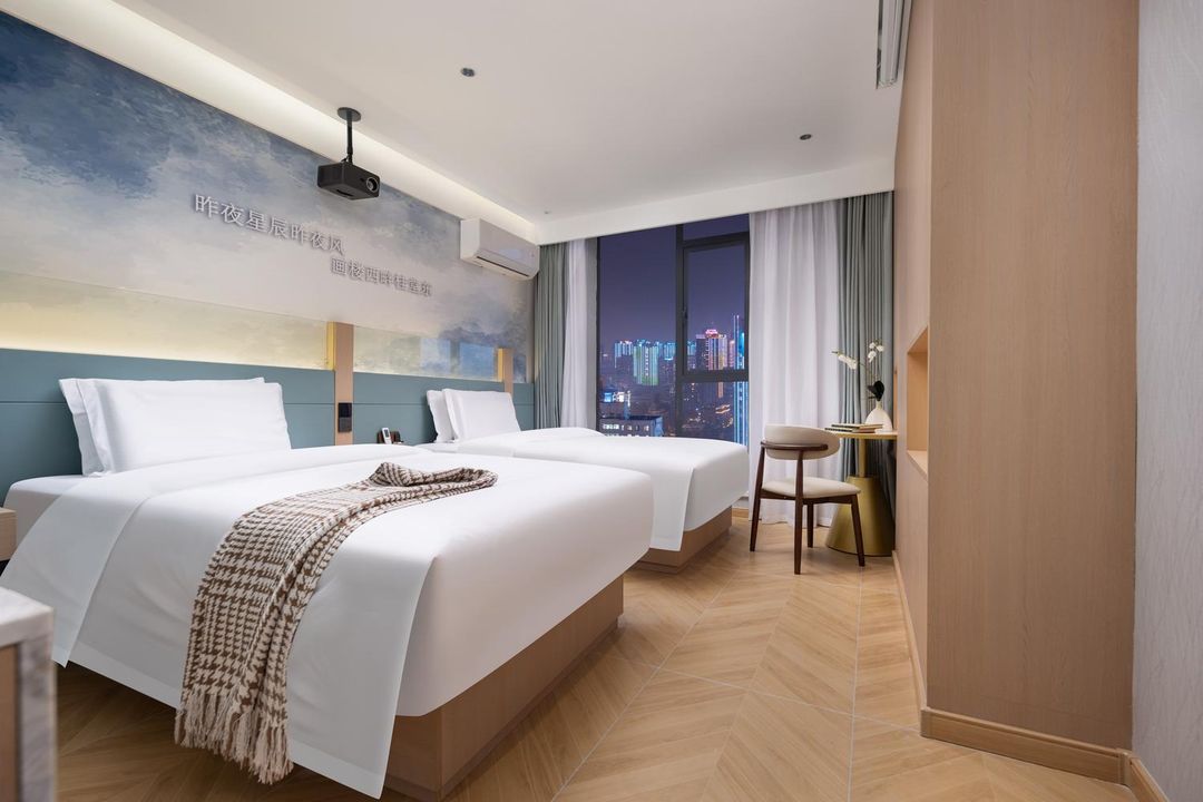 Morri Moring Cinema Hotel (Yellow Crane Tower Shouyi Square)