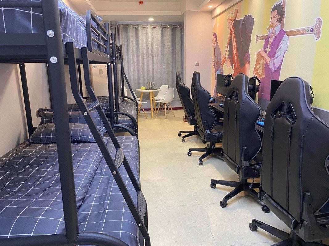 肆月电竞酒店(西安半坡地铁站店)