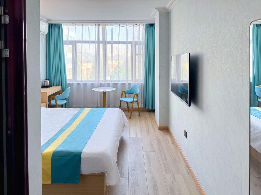 Lemon Tree Premium Hotel (Beijing Tsinghua Changxu Hospital Tiantongyuan Subway Station)