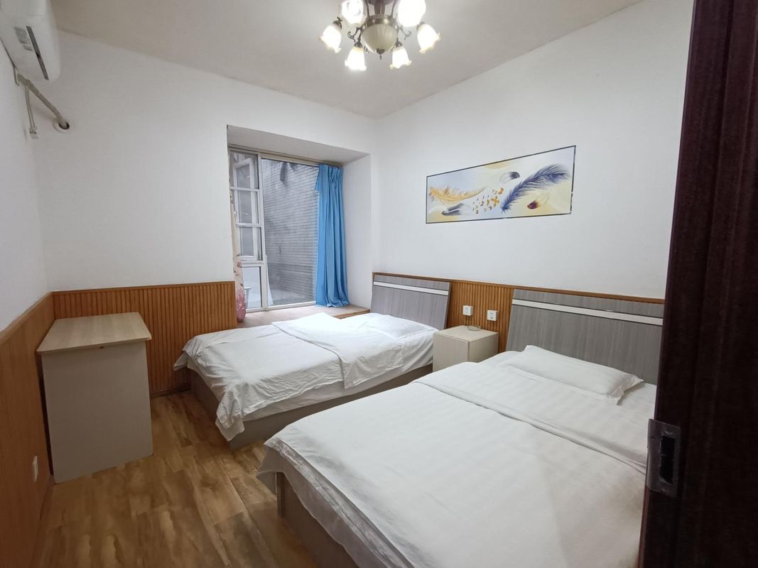 Chengdu Qingfeng Homestay (Shangjin Road Subway Station)