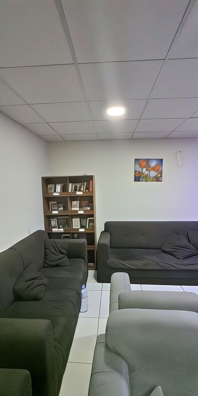 金字塔青年屋酒店