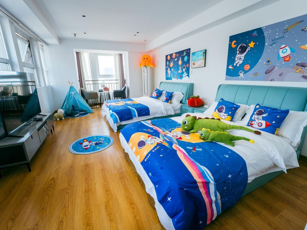 Xunhai Zhumeng Apartment (Rizhao China Resources Vientiane Huijinhui Times Square Branch)