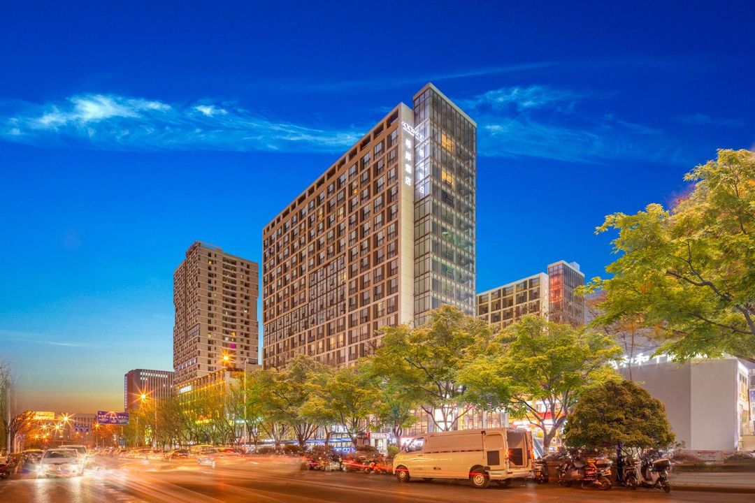 希岸酒店(昆明呈貢大學城高鐵南站店)