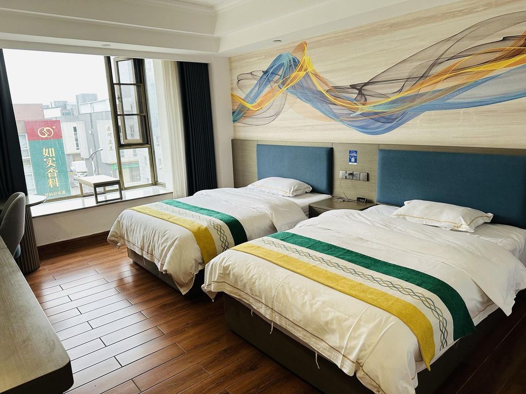 Hongyu Zhixuan Hotel (Mengyang Agricultural Products Trading Center)