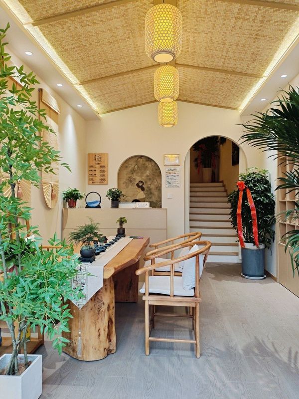 Qilan Xiaoju Hotel (Shaanxi International Business Academy)