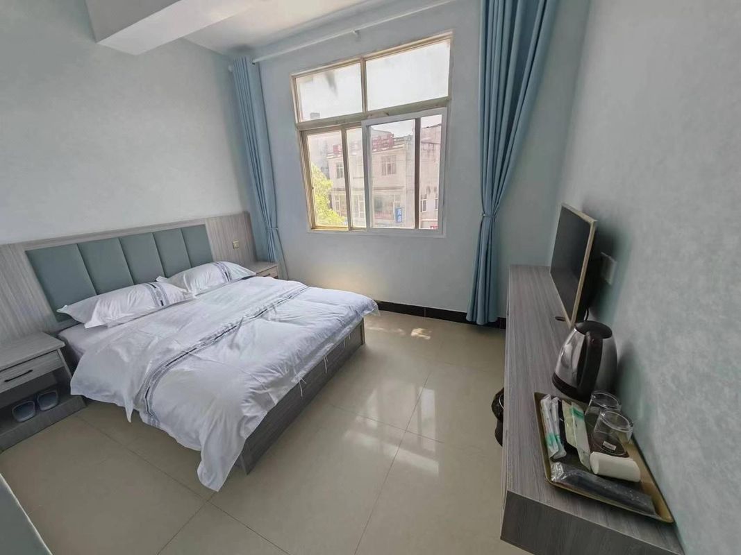 Kunming Hejiang Hotel