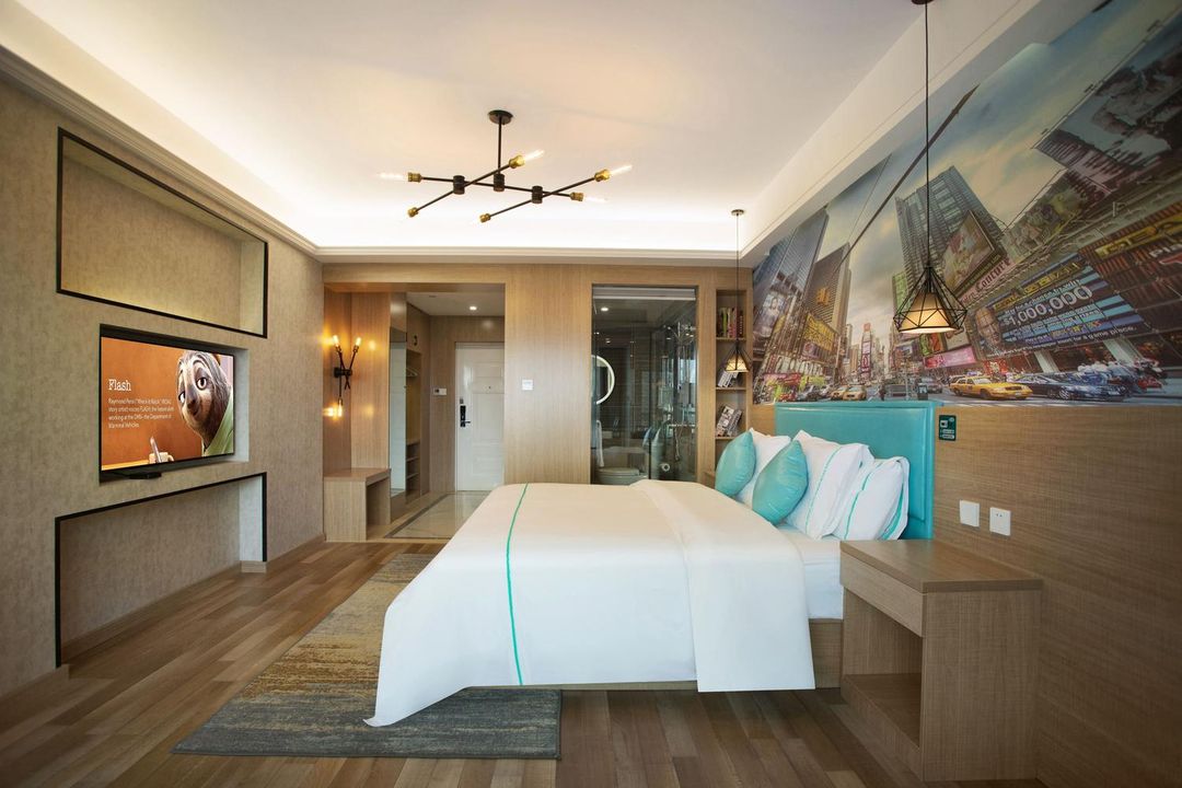 Xigang Hotel (Xi'an Wanxiang City TV Tower Subway Station)