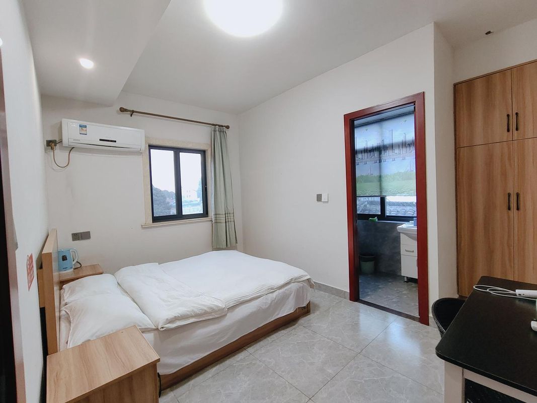 Kunshan Yijia Chinese Inn