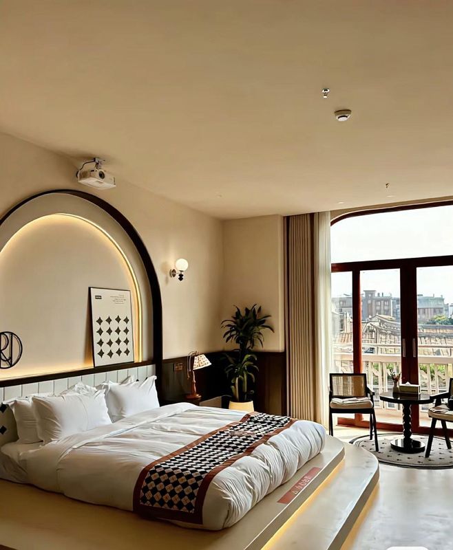 Qichi Light Luxury Homestay (Shenyang Station Taiyuan Street Pedestrian Street)