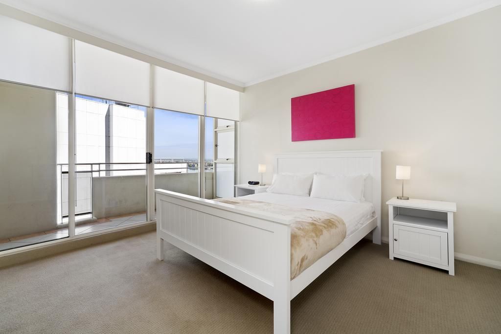 Astra Apartments - Kent Street Sydney