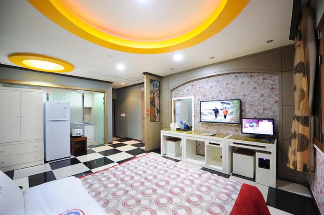 Yeosu The King Pension