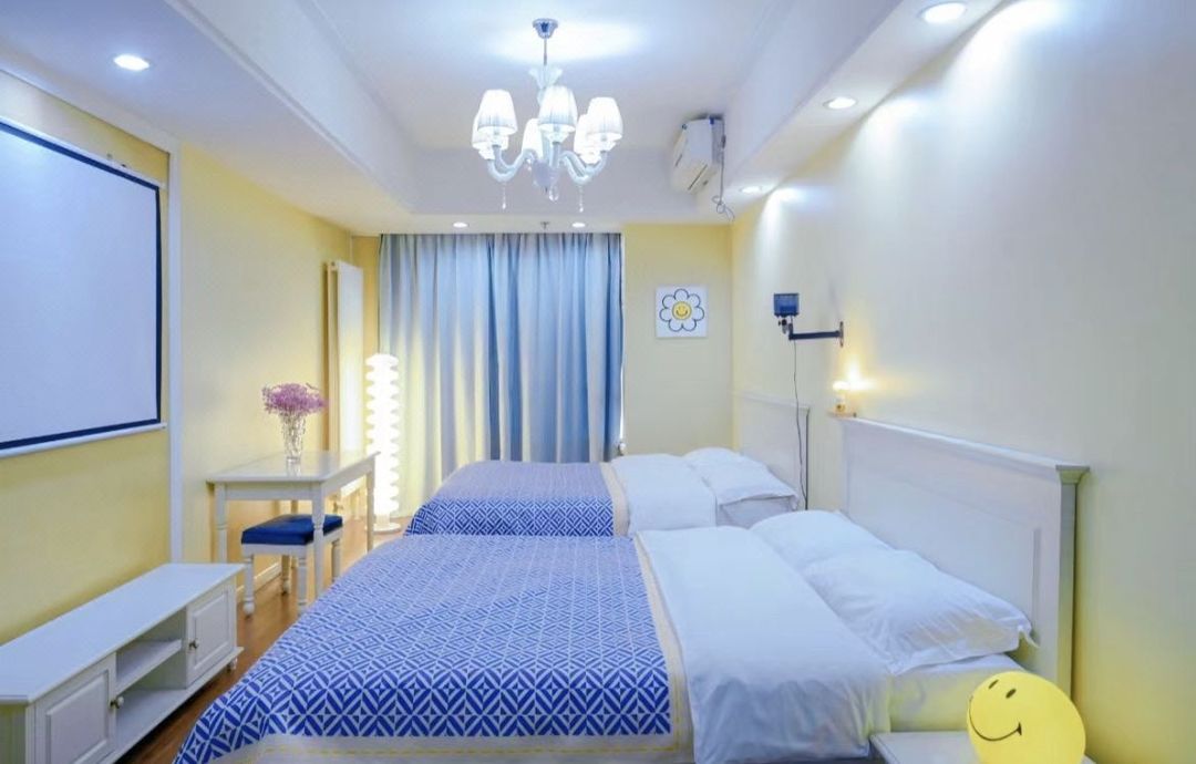 頤家酒店式公寓(大連中山廣場地鐵站店)