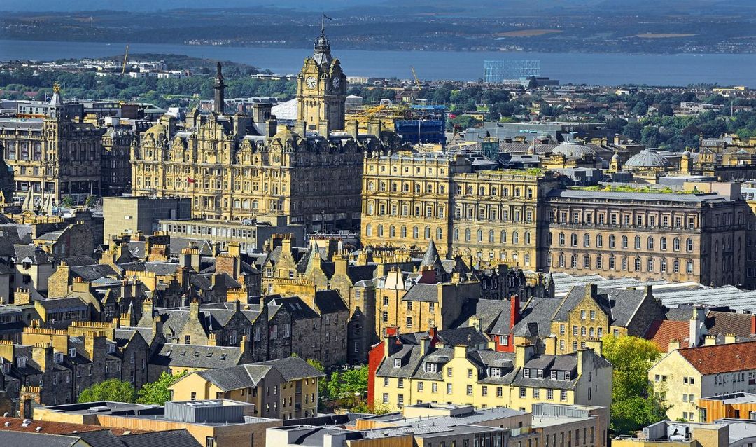 15 Merchiston Gardens