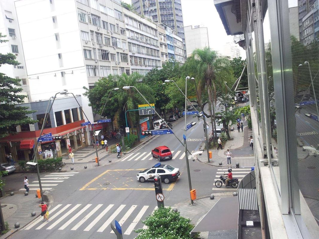 路易茲勒布隆公寓酒店