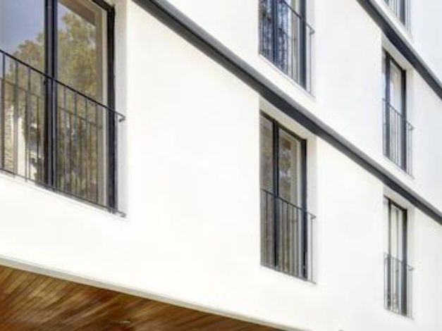 魯卡扎拉斯塔里亞酒店