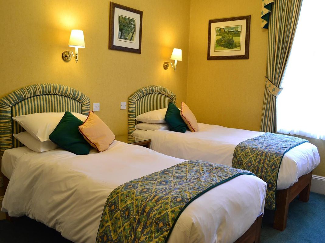 黑茲爾伍德旅館