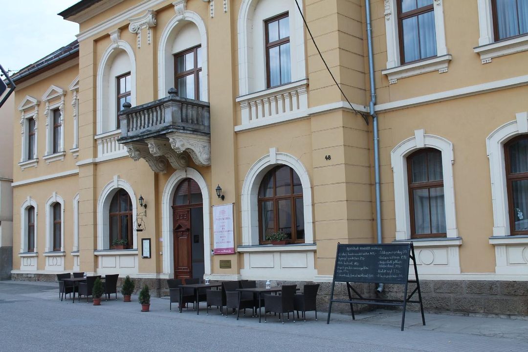 Mádi Kúria Hotel