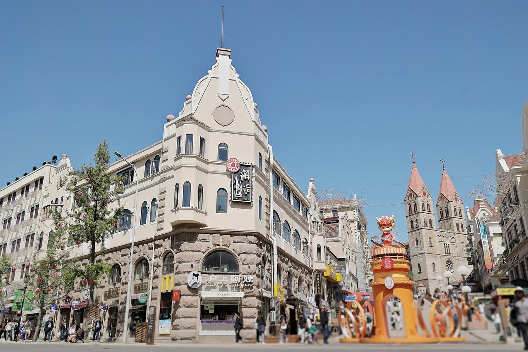 邂逅·暖裏輕智能酒店(青島棧橋天主教堂店)