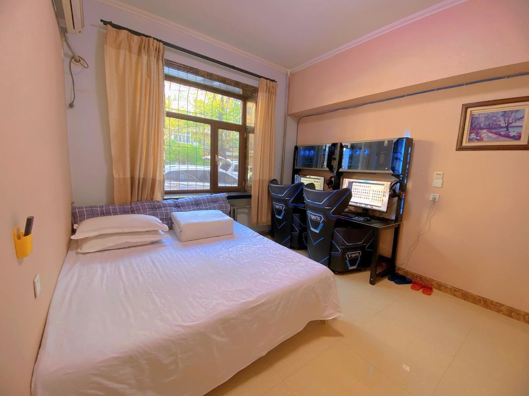 Qingying Family E-sports Accommodation