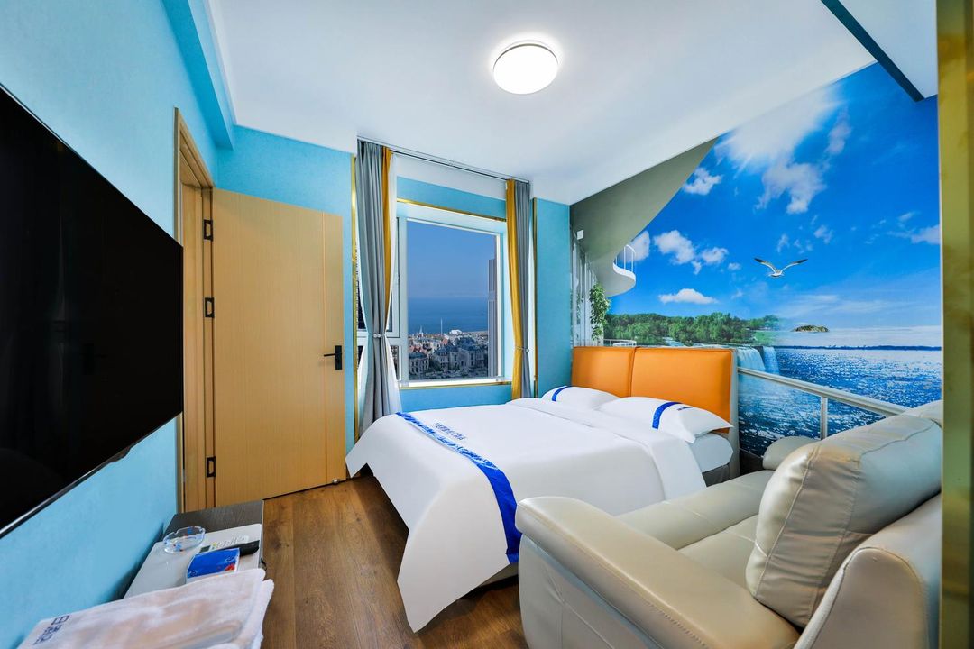 新星公館假日海景酒店(東港威尼斯水城港東五街店)