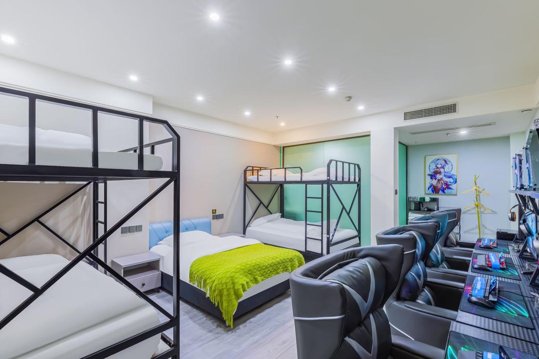 Lazy Lu E-sports Hotel (Yulin Road Provincial Gymnasium)
