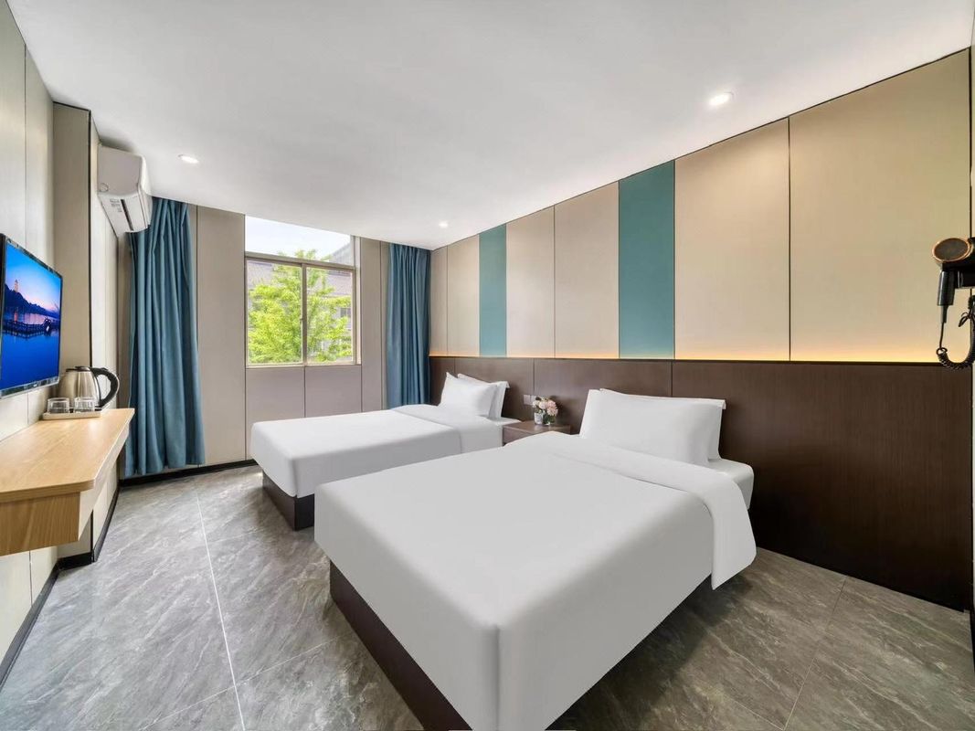 Hangzhou Tingyuge Cinema Hotel (Jiubao Passenger Transport Center)