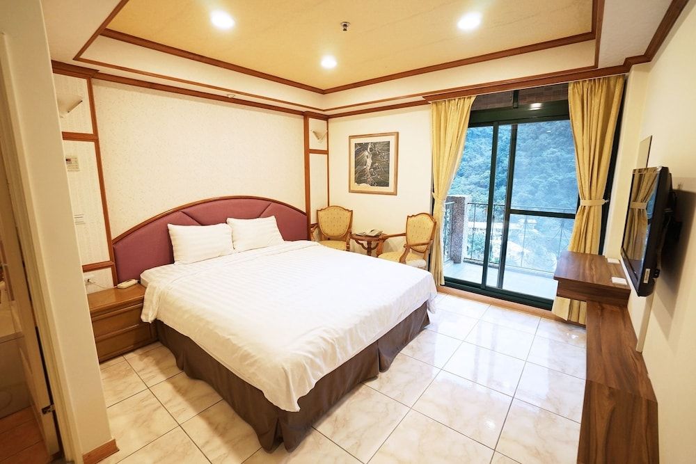 小烏來山莊(特色民宿)