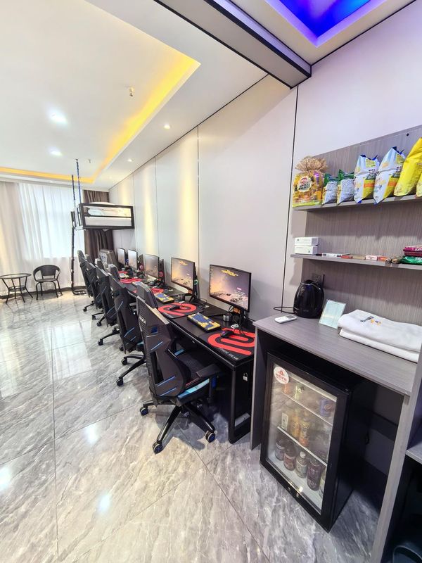 Alien E-sports Apartment (Northeast Forestry University)