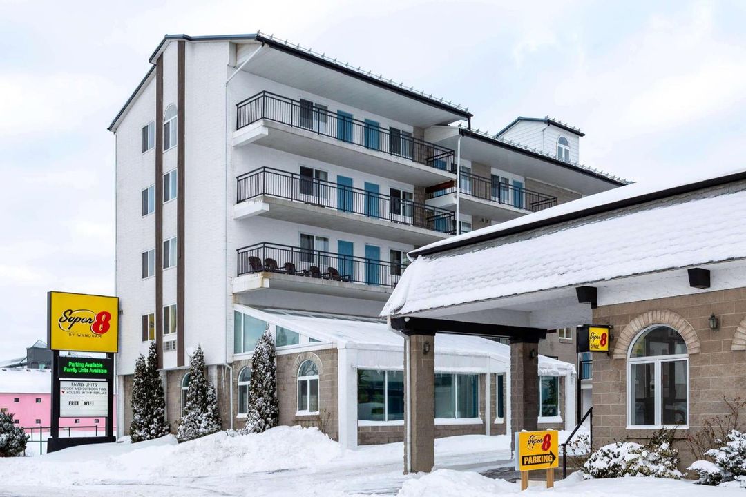 尼亞加拉瀑布城速8酒店-臨近瀑布