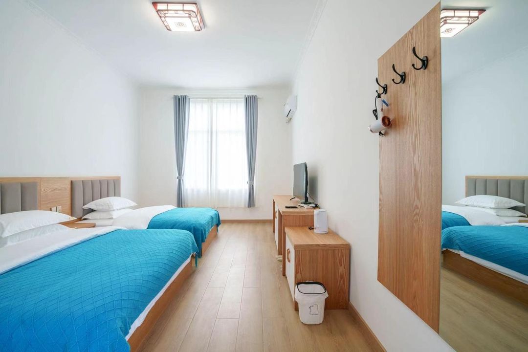 靈澤民宿(三義國際機場店)