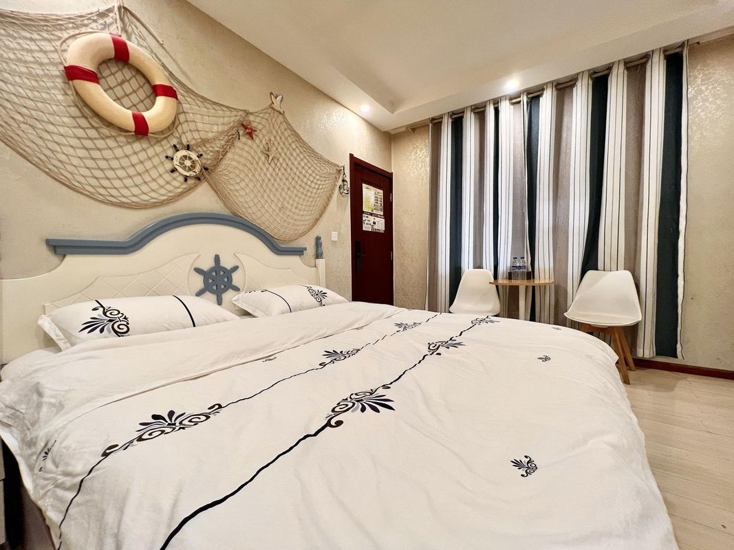 Kunming Fangyuan Inn (North Railway Station Chuansin Gulou Subway Station)