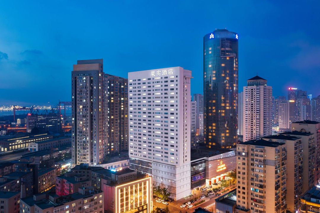 果實酒店(大連火車站中山廣場地鐵站店)