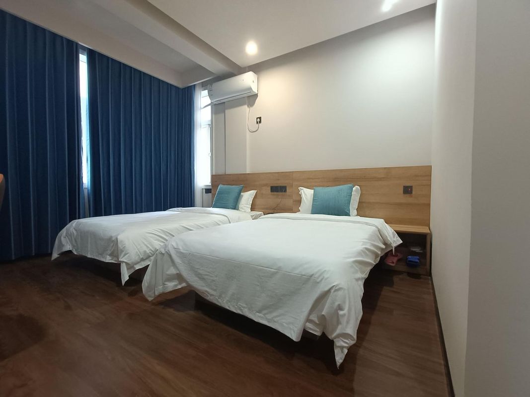 金誠住宿(崇賢上億廣場店)