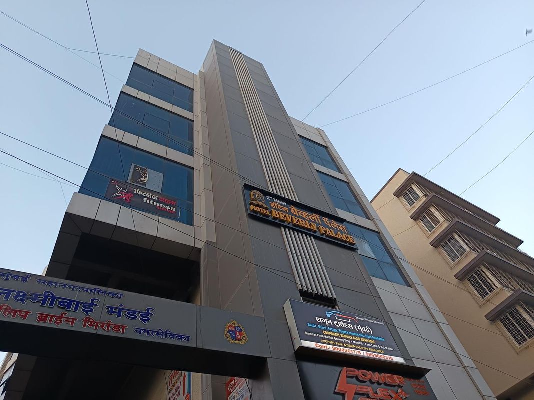 "聖克魯斯貝弗利宮酒店"