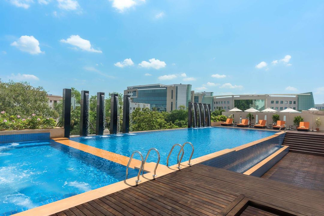 金奈羽毛拉達酒店