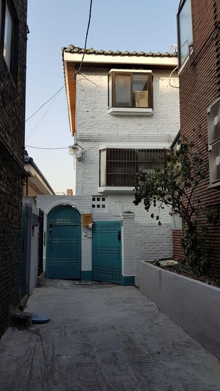 如家公寓距離地鐵站有3分鐘步行路程