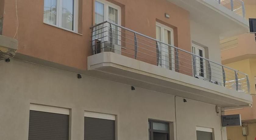 赫拉克利翁老港公寓