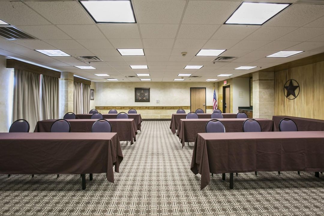 奧斯汀機場舒適套房酒店