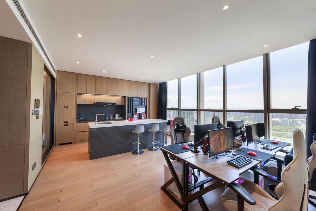 海王波塞冬·electronic sports高空電競酒店(金融城演藝中心店)