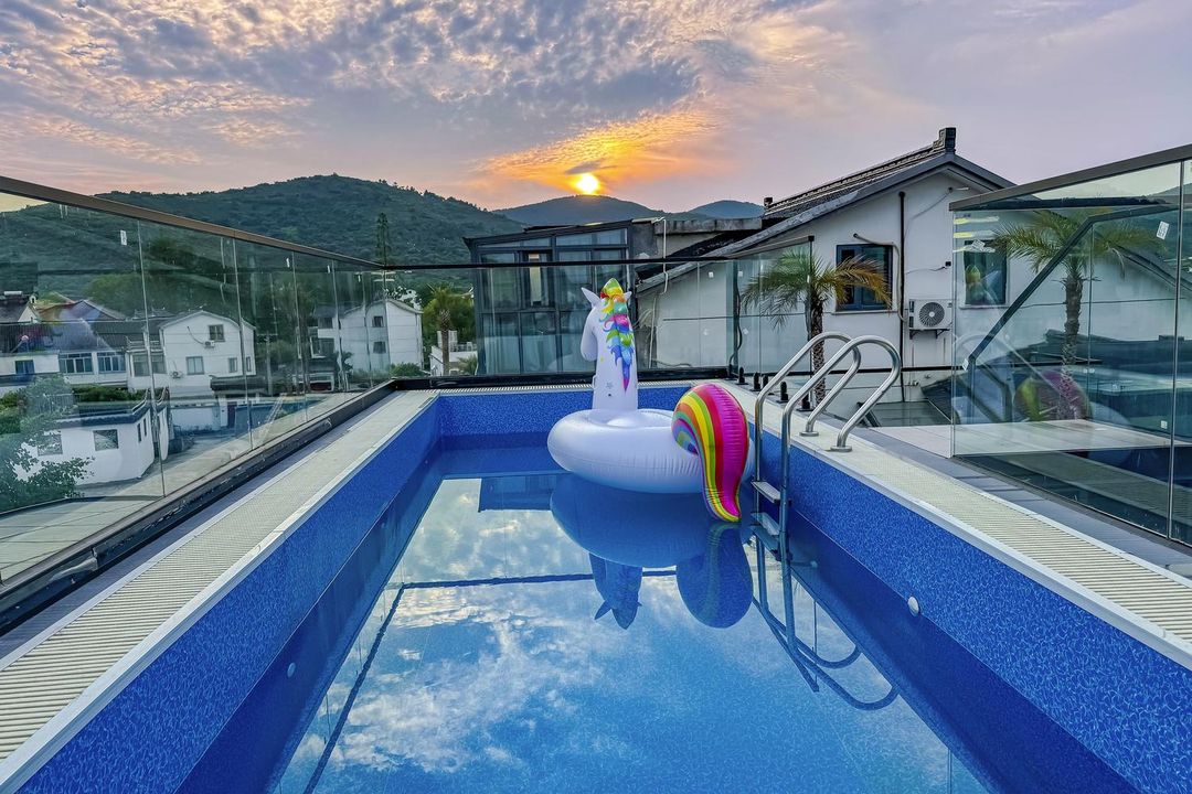 Villas · Terrace Swimming Pool B&B (the Taihu Lake Xishan Store, Suzhou)
