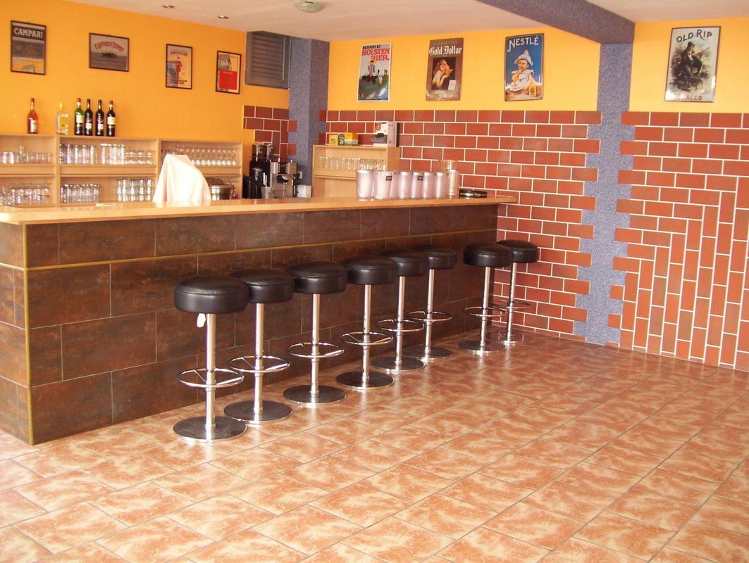 豪斯尼德菲爾德HW酒店