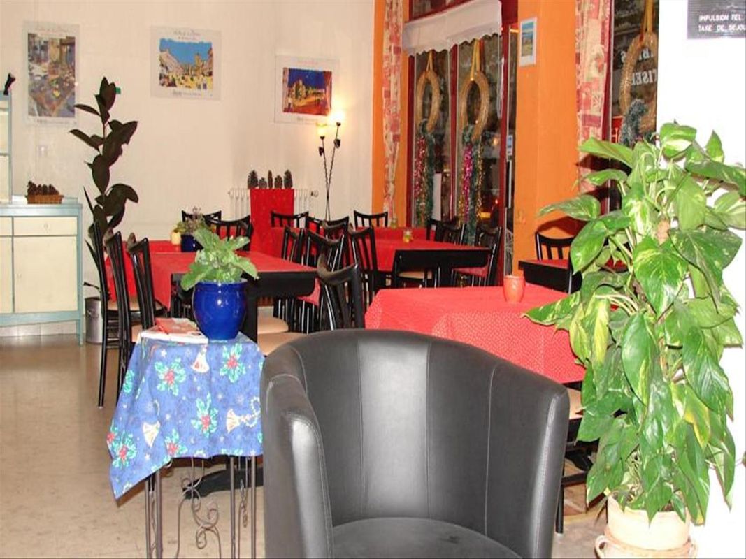 Hotel de Paris et des Voyageurs