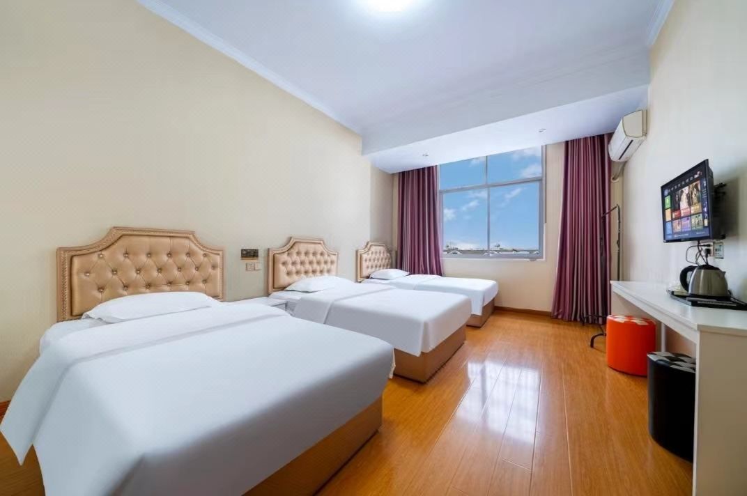 Penghao Business Hotel (Wuhan Tianhe Airport Branch)