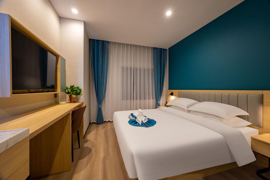 逸喆酒店(青島李滄九水東路店)