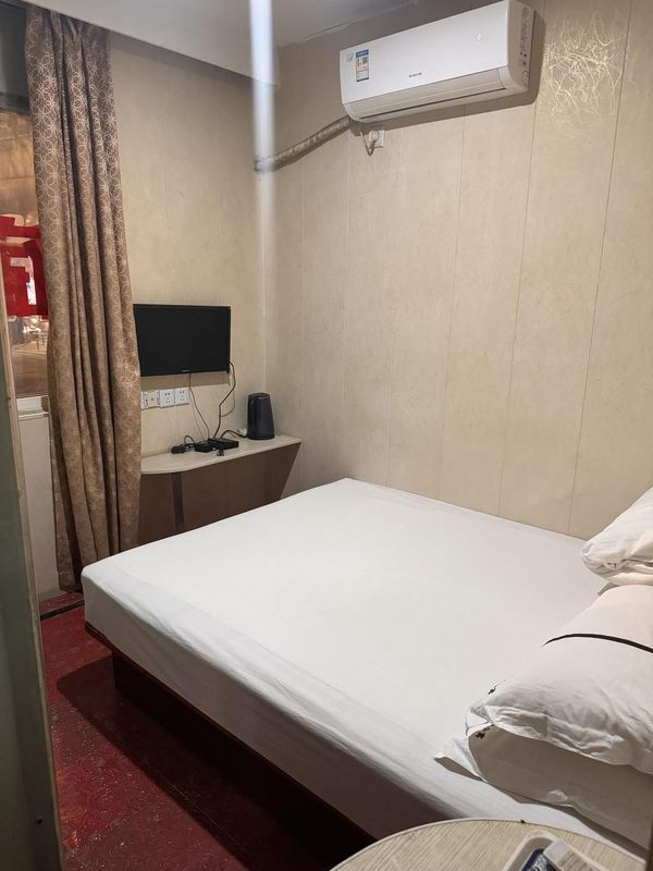 浙來賓館(上海軍工路店)