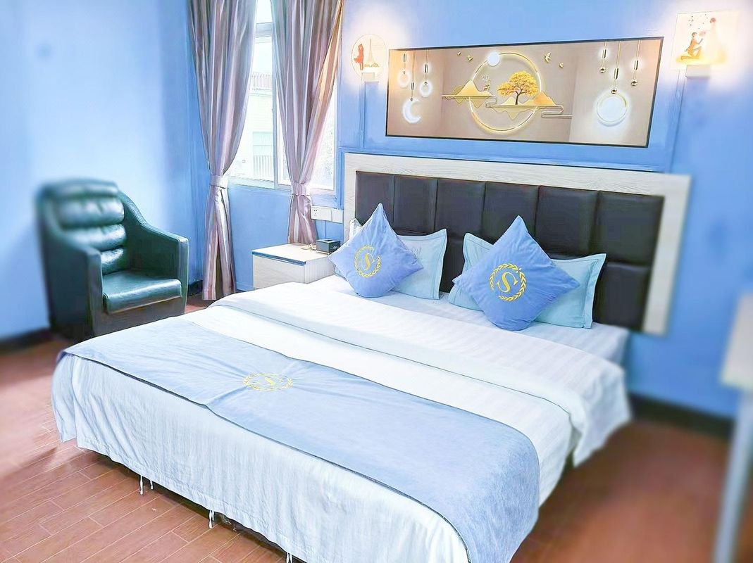 Romantic Accommodation (Guangzhou Polytechnic Institute)