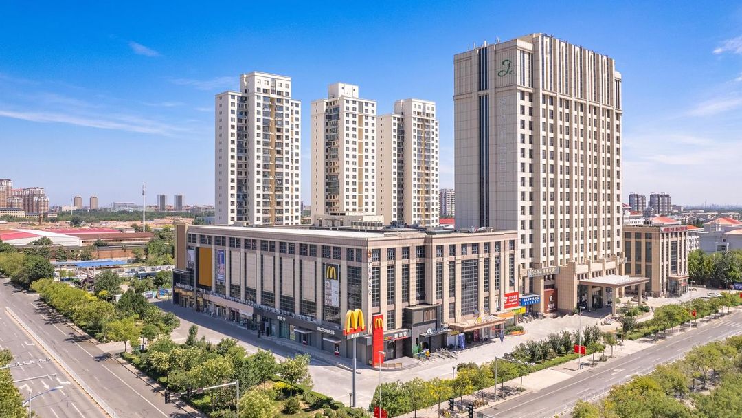 Qianxiguo E-sports Business Hotel (Jinghai No. 1 High School)