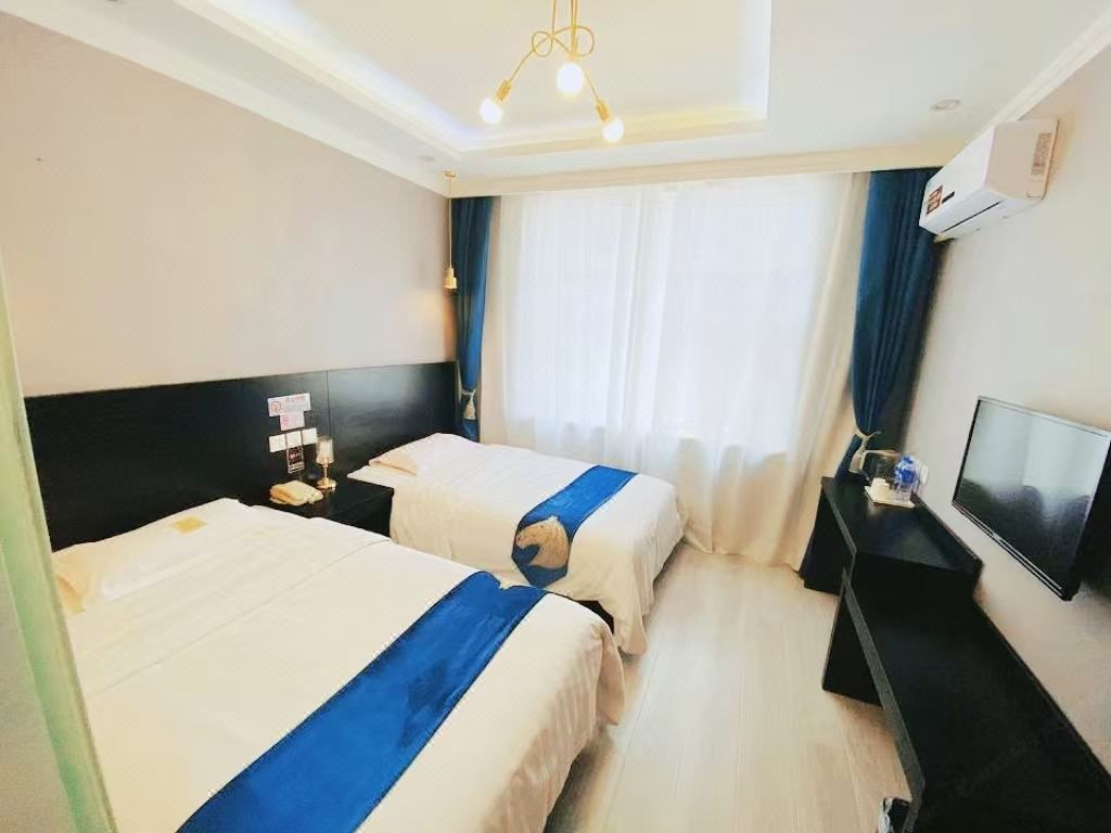 City 118 Chain Hotel (Tianjin Xianshuigu Yuetan Commercial Building)