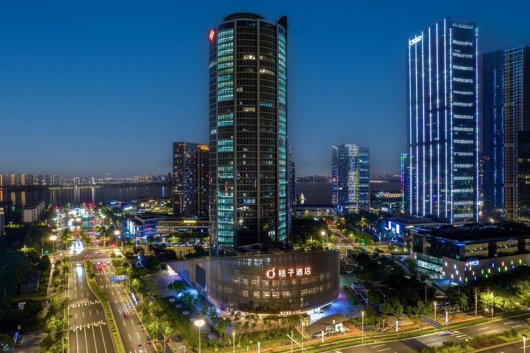 桔子酒店(蘇州獨墅湖月亮灣地鐵站店)