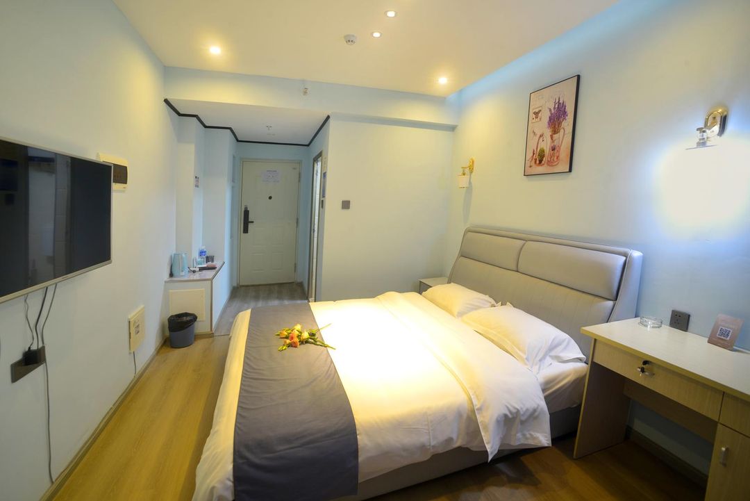 Xiangyue Hotel (Kunming South High-Speed Railway Station)